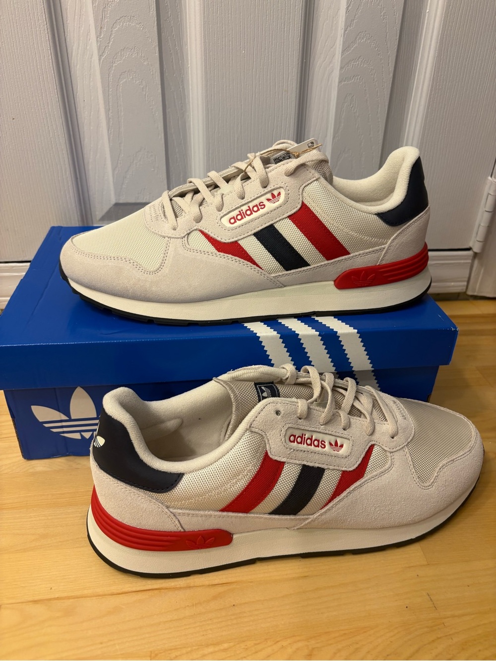 adidas Beige Sneakers with Red & Navy Three-Stripes treziod 2